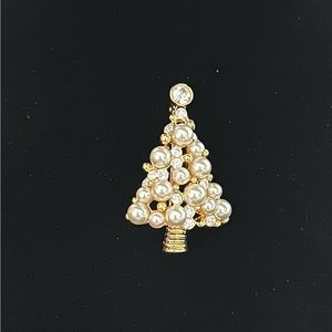 Christmas Tree Rhinestones & Faux Pearls Brooch